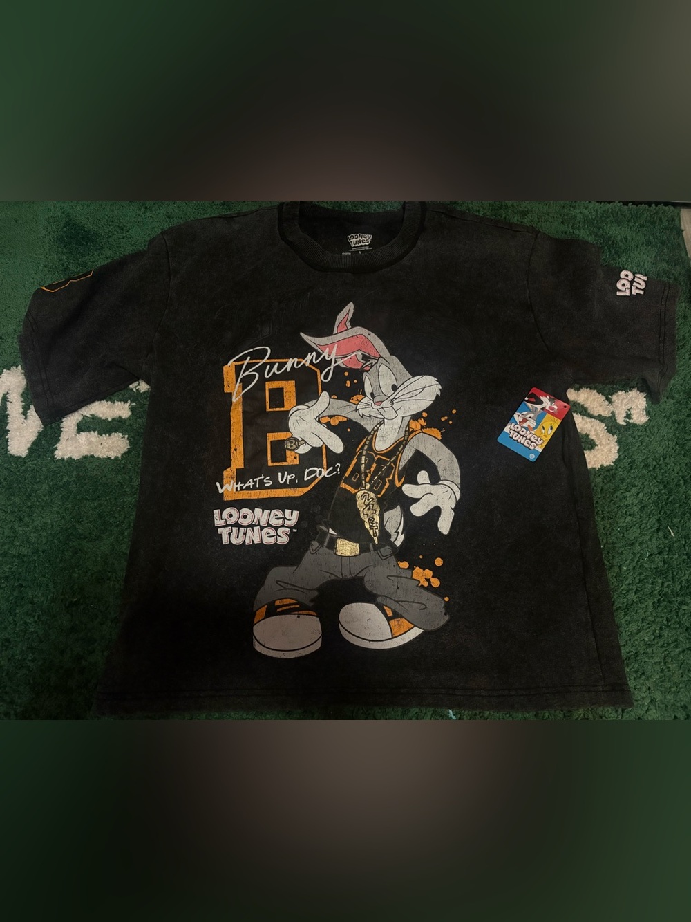 Warner Bros. Bugs Bunny Black & Orange Graphic Tee - Men's Shirt